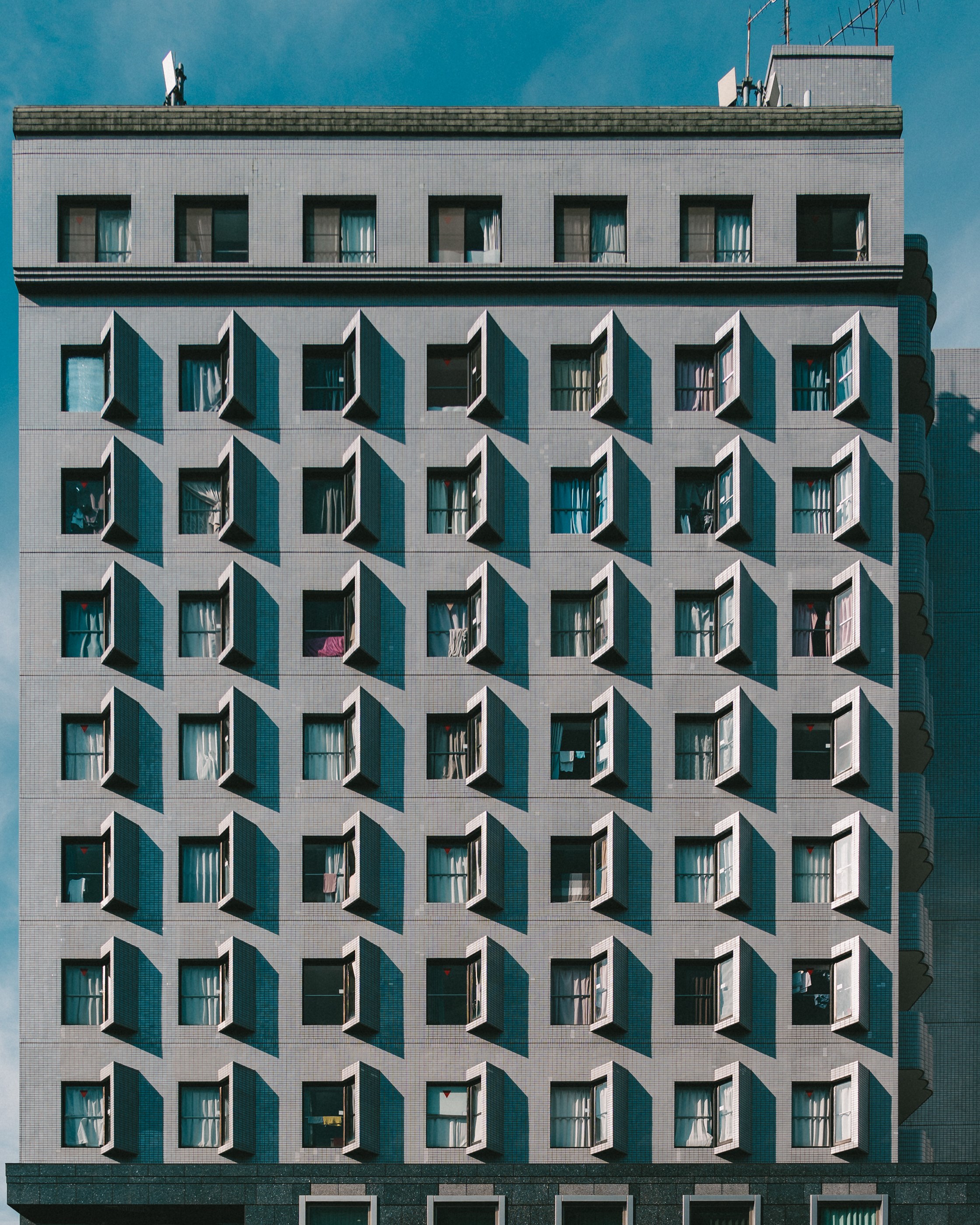 2025 콘크리트문화사진전 / 일반부 최우수상 / 단국대학교 임동규 / 작품명: 삶이 머무는 창